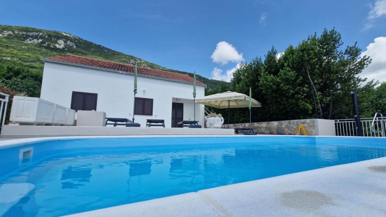 Villa Paradise Garden Стон Екстериор снимка