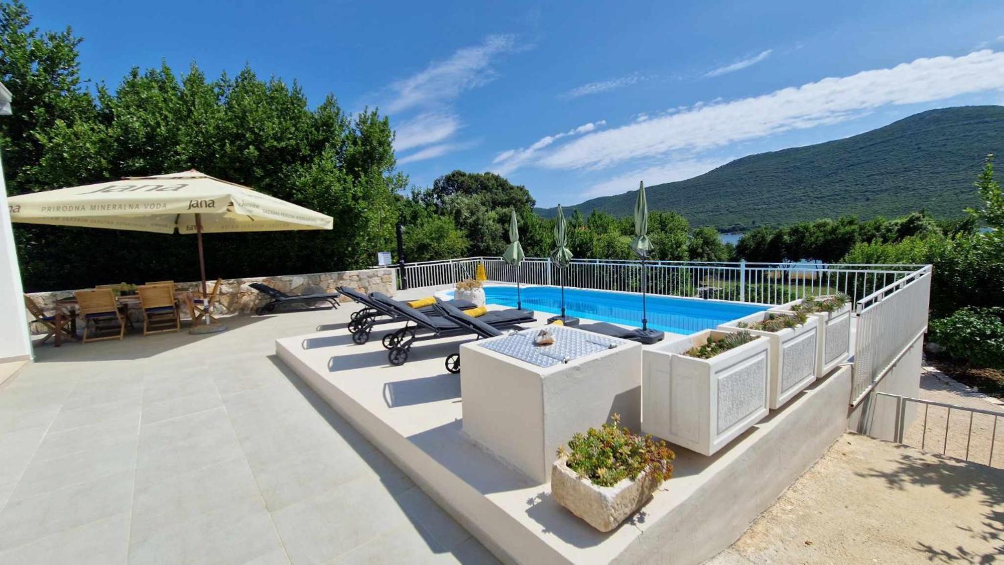 Villa Paradise Garden Стон Екстериор снимка