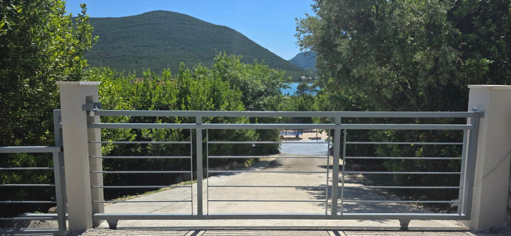 Villa Paradise Garden Стон Екстериор снимка